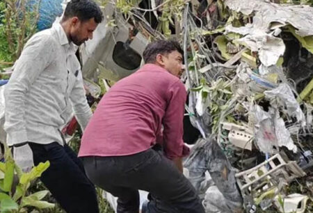কানপুরে প্রশিক্ষণ বিমান বিধ্বস্ত, নিহত পাইলট ও প্রশিক্ষক