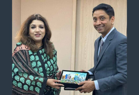 দক্ষ জনশক্তি ও অভিবাসী কর্মীদের কল্যাণে বাংলাদেশ-সিঙ্গাপুর আলোচনা