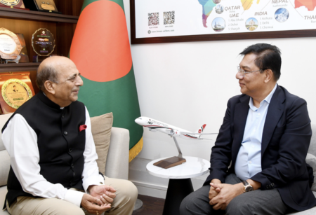 বিমানমন্ত্রীর সঙ্গে ভারতের হাইকমিশনারের সৌজন্য সাক্ষাৎ, এভিয়েশন সহযোগিতা বাড়াতে আলোচনা